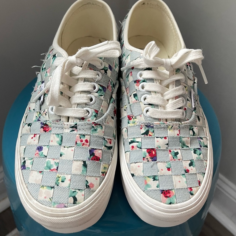 Vans Platform Chambray and Floral Woven Checkered Sneaker size 9 EUC